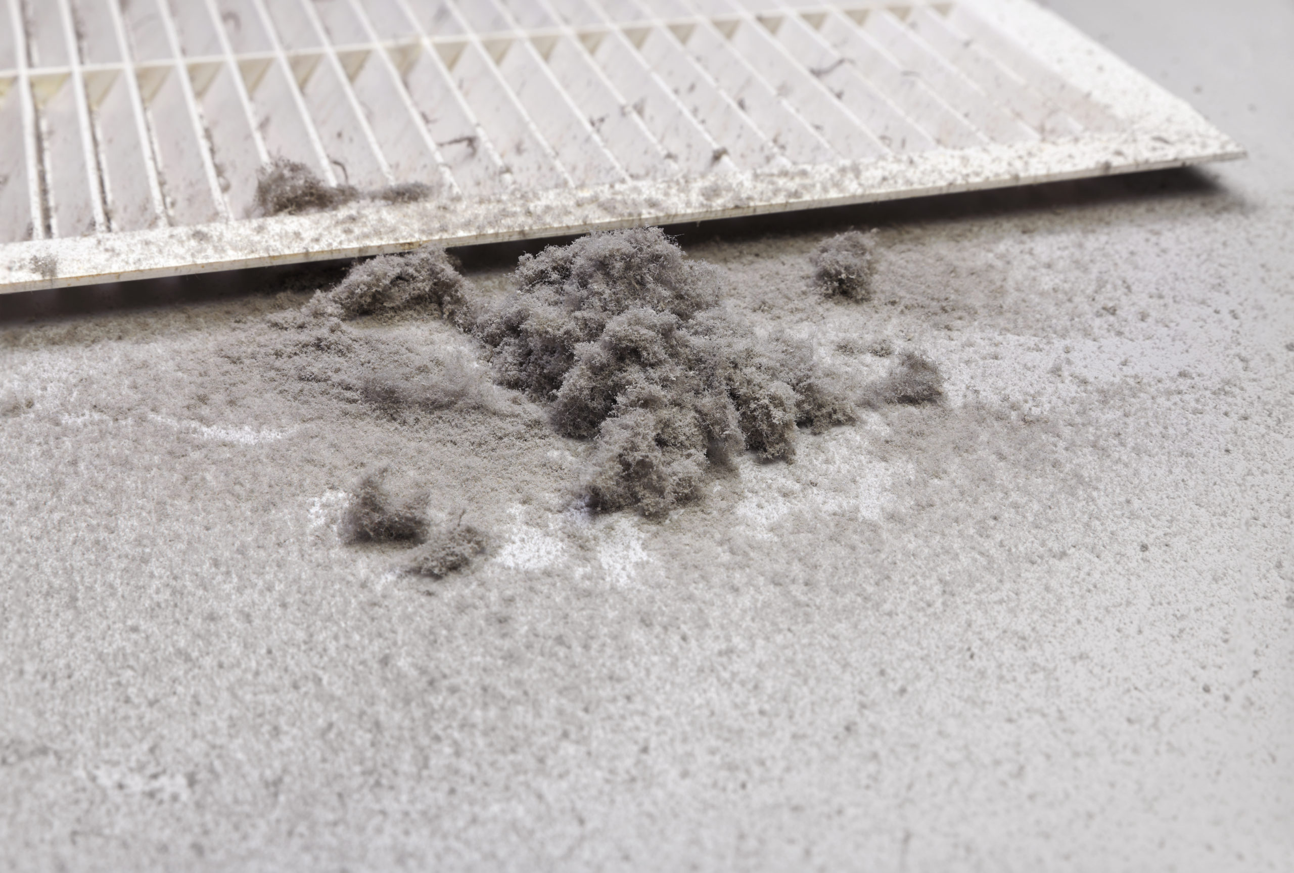 Dust is collected from the duct filter. Harmful dust in the room